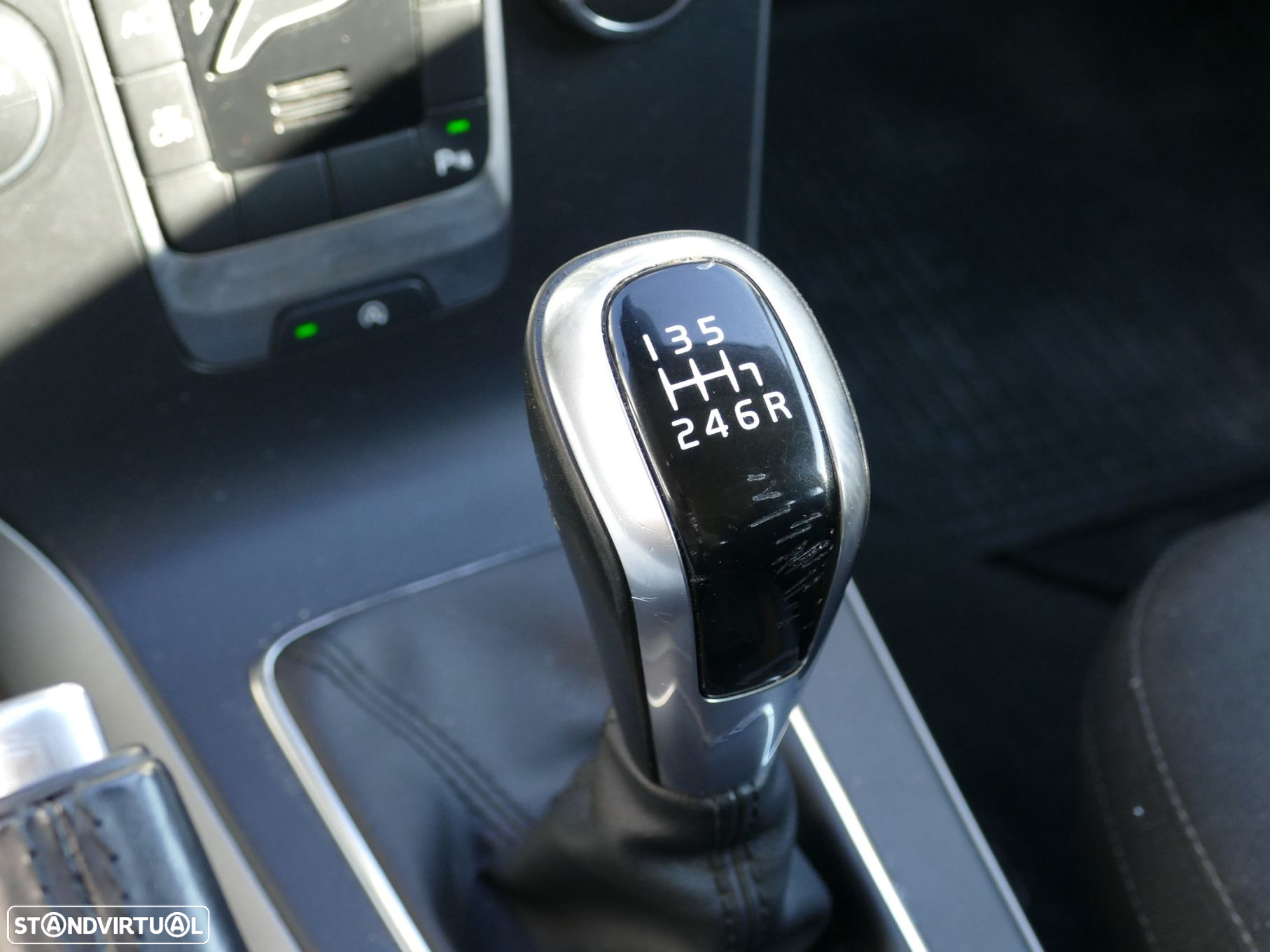 Volvo V40 2.0 D2 Kinetic - 14