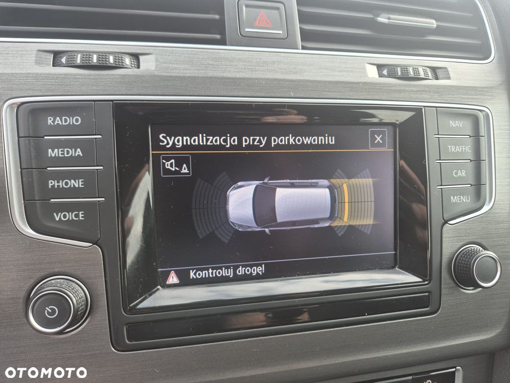 Volkswagen Golf - 19