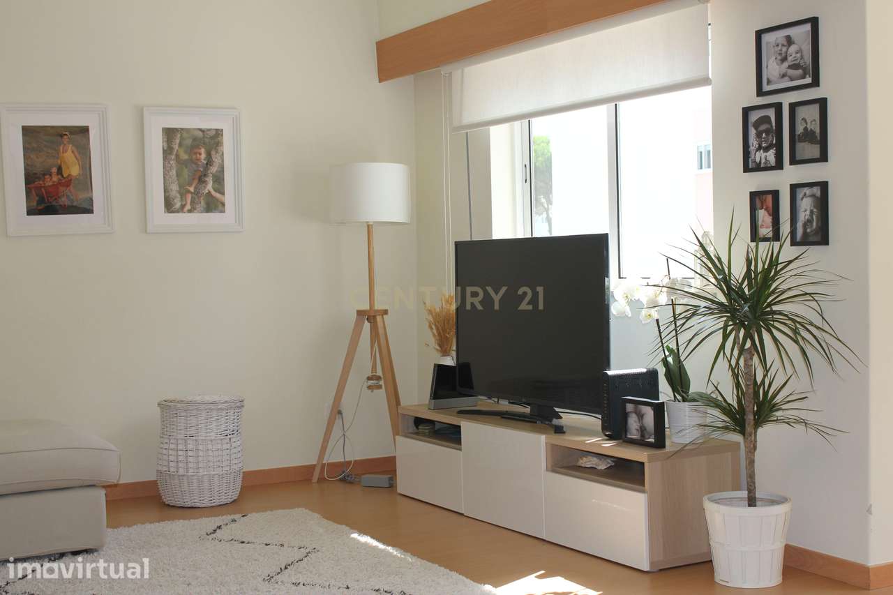 Apartamento T3 em São Miguel das Encostas, Carcavelos - Grande imagem: 2/19