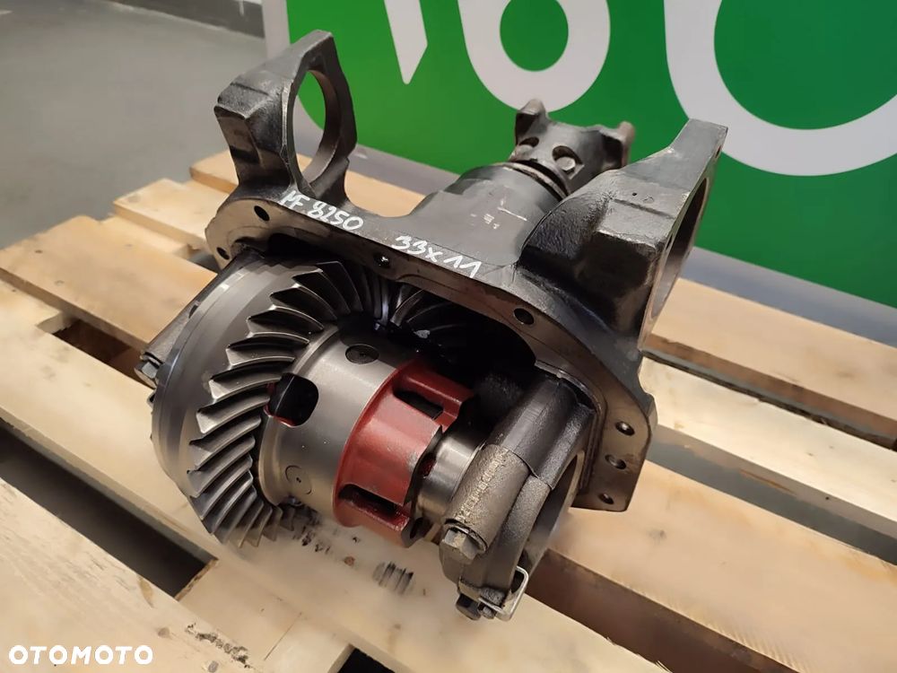 Dyferencjał  33X11  12082  Massey Ferguson 8250 - 3