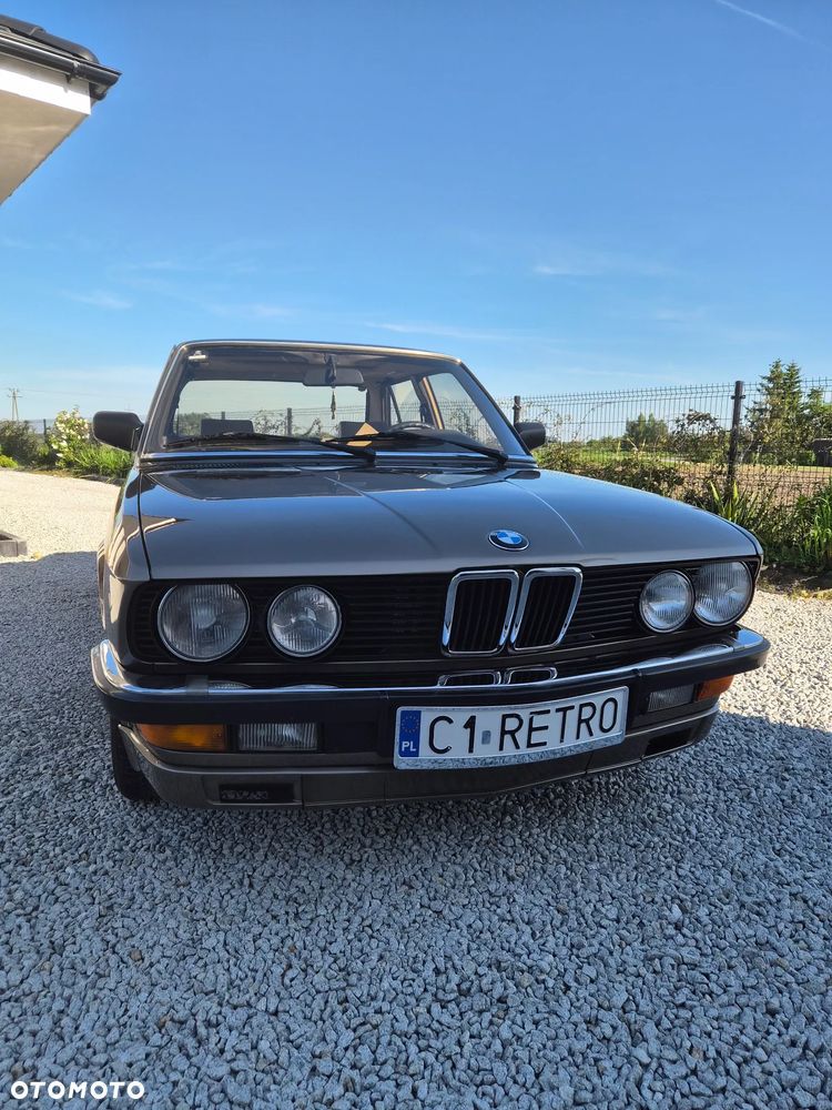 BMW Seria 5 - 10