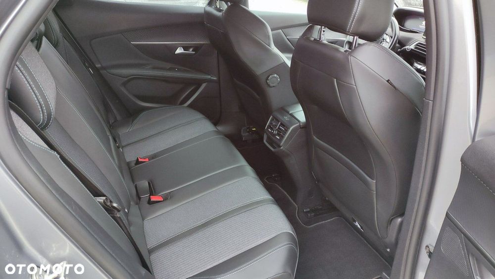 Peugeot 3008 - 24