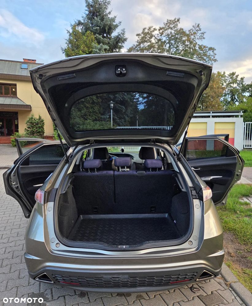 Honda Civic 1.8 Executive - 21