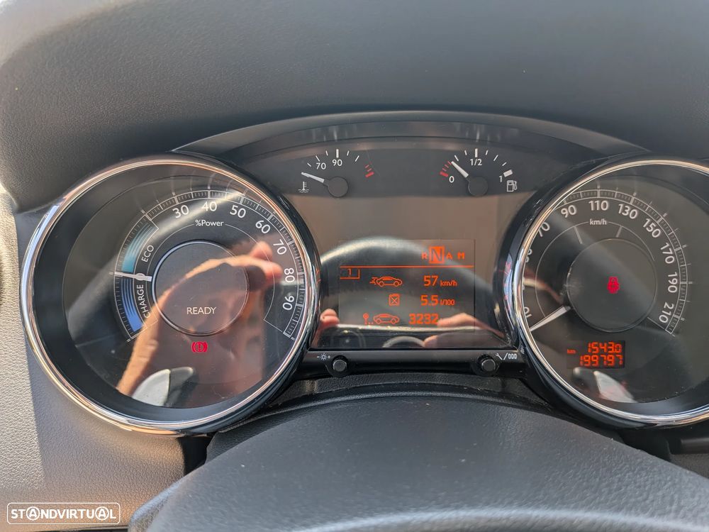 Peugeot 3008 2.0 HDi Hybrid4 88g - 17