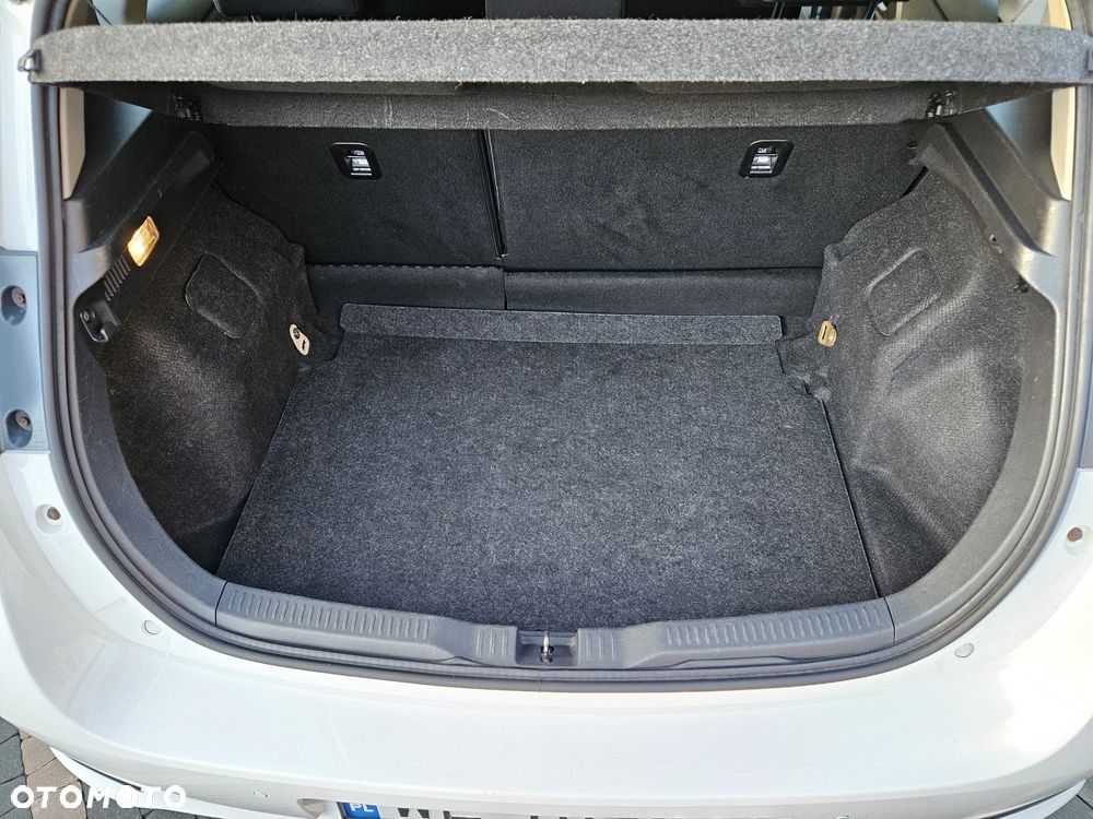 Toyota Auris 1.33 VVT-i Active - 19