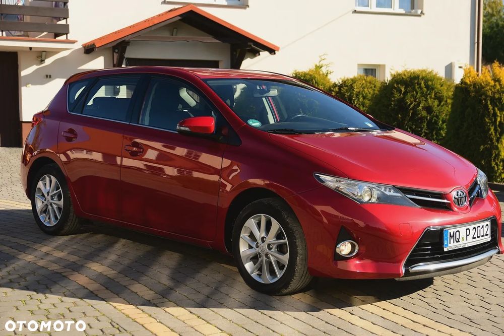 Toyota Auris - 2