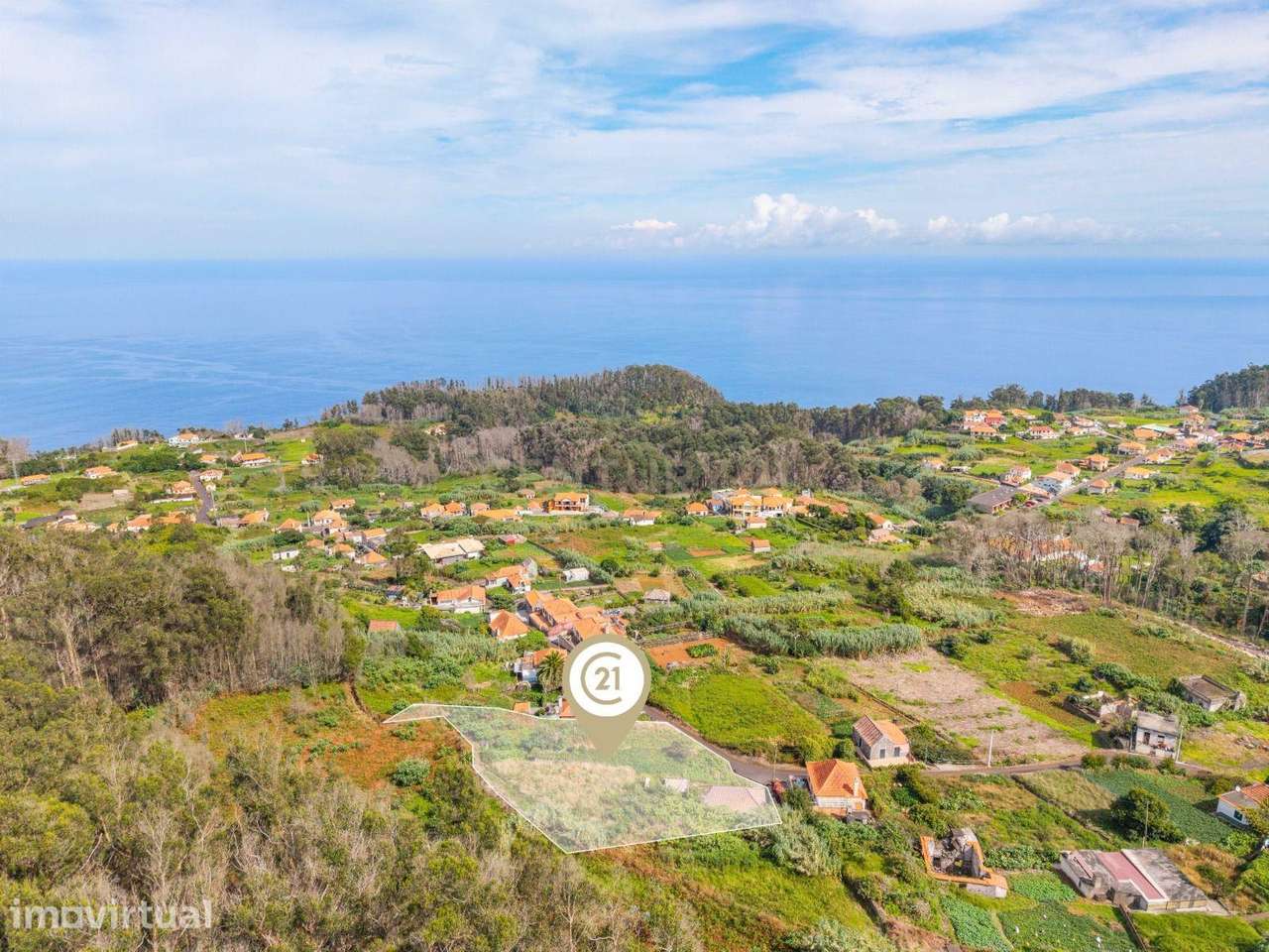 Oportunidade Única em Santa – Casa Tradicional para Reconstrução em Te - Grande imagem: 3/10