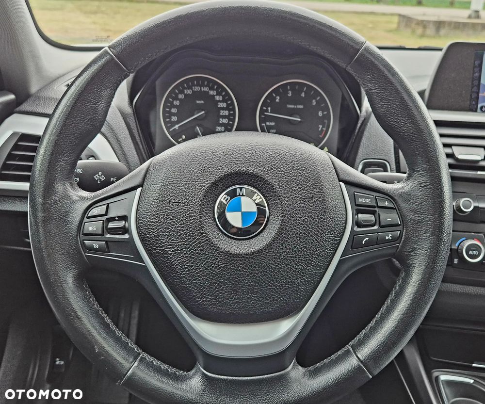 BMW Seria 1 118i Sport Line - 21