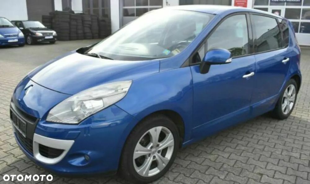 Renault Scenic - 1