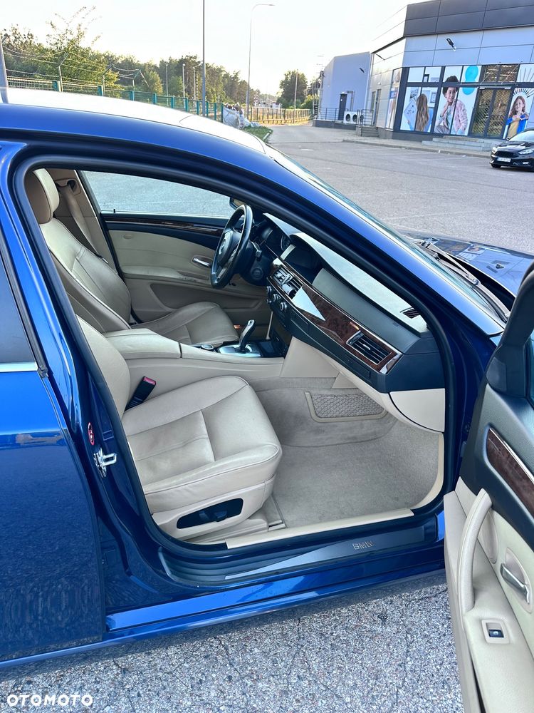 BMW Seria 5 530xi - 9