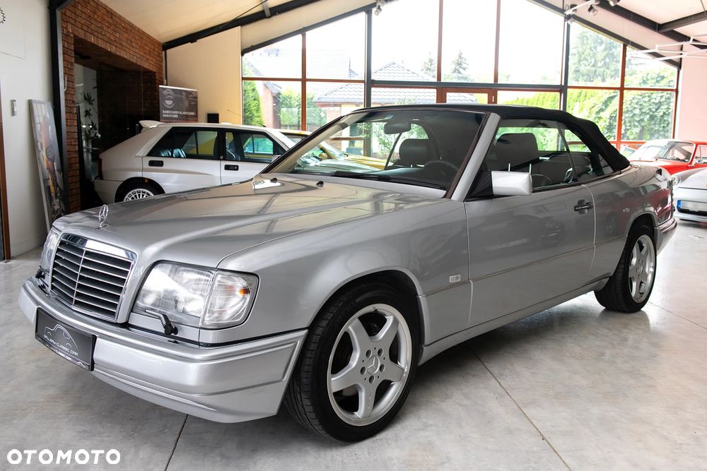 Mercedes-Benz Klasa E - 34