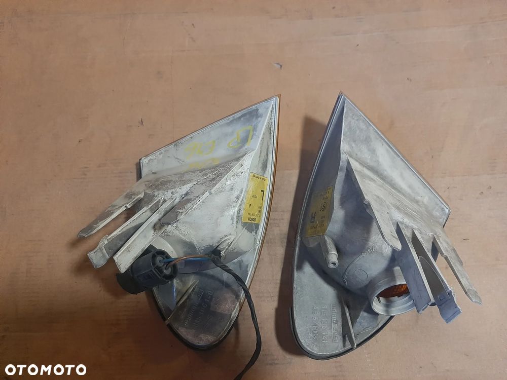 Kierunkowskaz  prawy przód BMW E46 sedan OE - 3