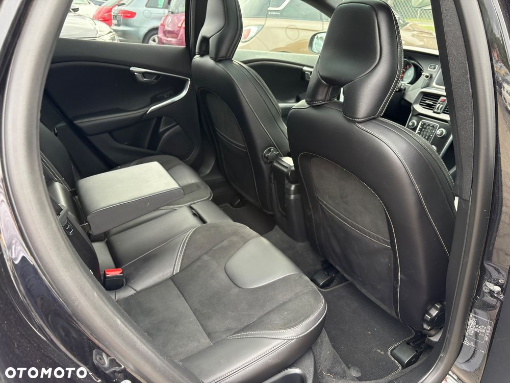 Volvo V40 T3 Geartronic RDesign - 7