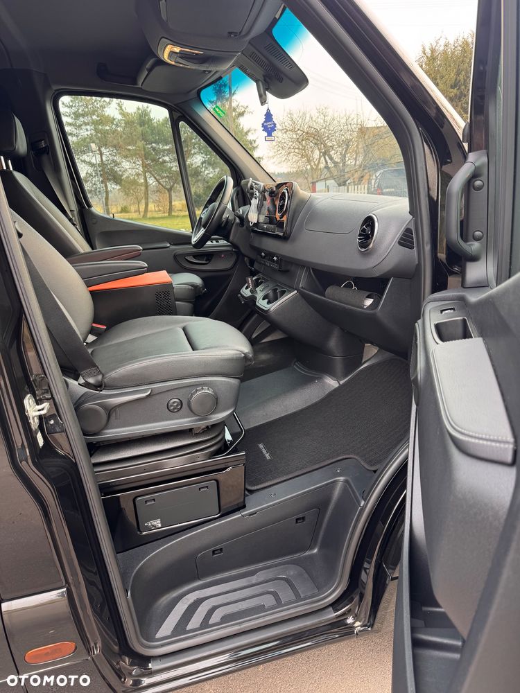 Mercedes-Benz Sprinter - 19