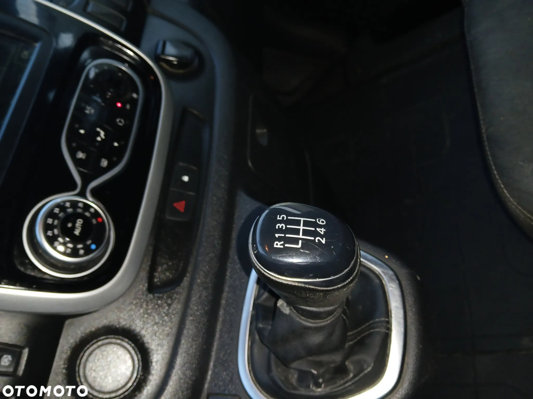 Renault Trafic - 18