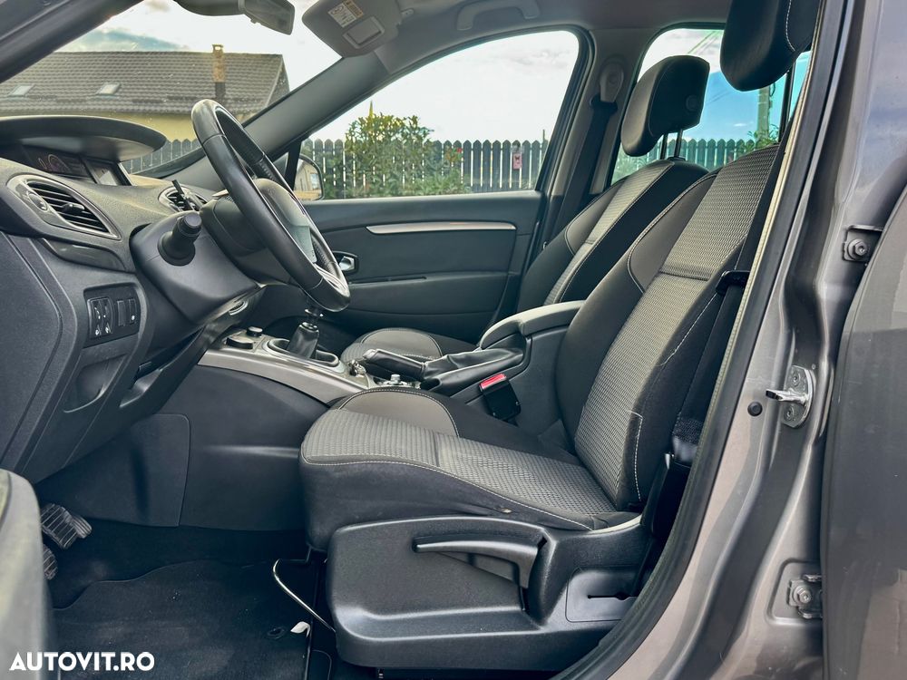 Renault Scenic - 24