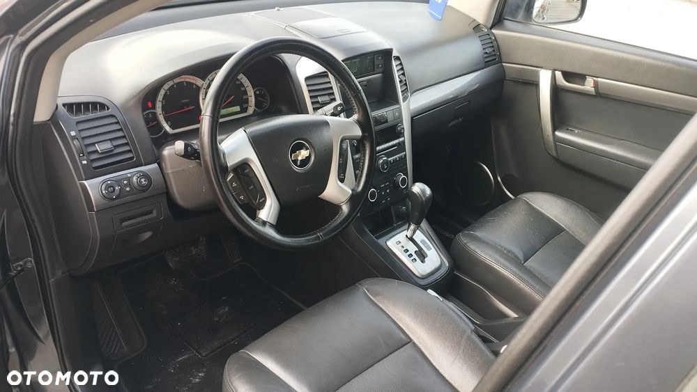 Chevrolet Captiva 2.0 4WD 7 Sitzer Automatik LT Exclusive - 12