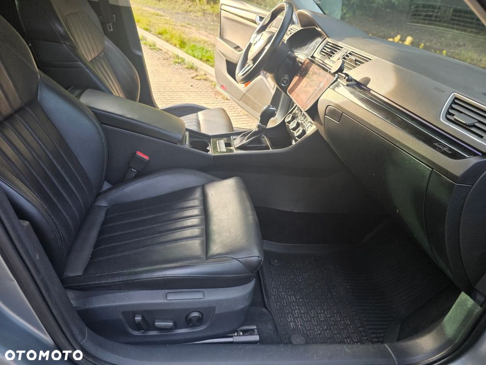 Skoda Superb 2.0 TDI 4x4 DSG L&K - 22