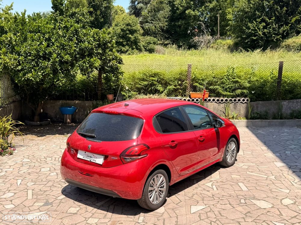 Peugeot 208 1.2 PureTech Style - 8