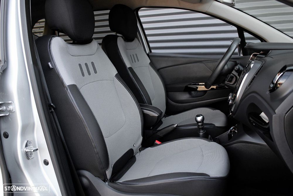 Renault Captur 1.5 dCi Exclusive - 30