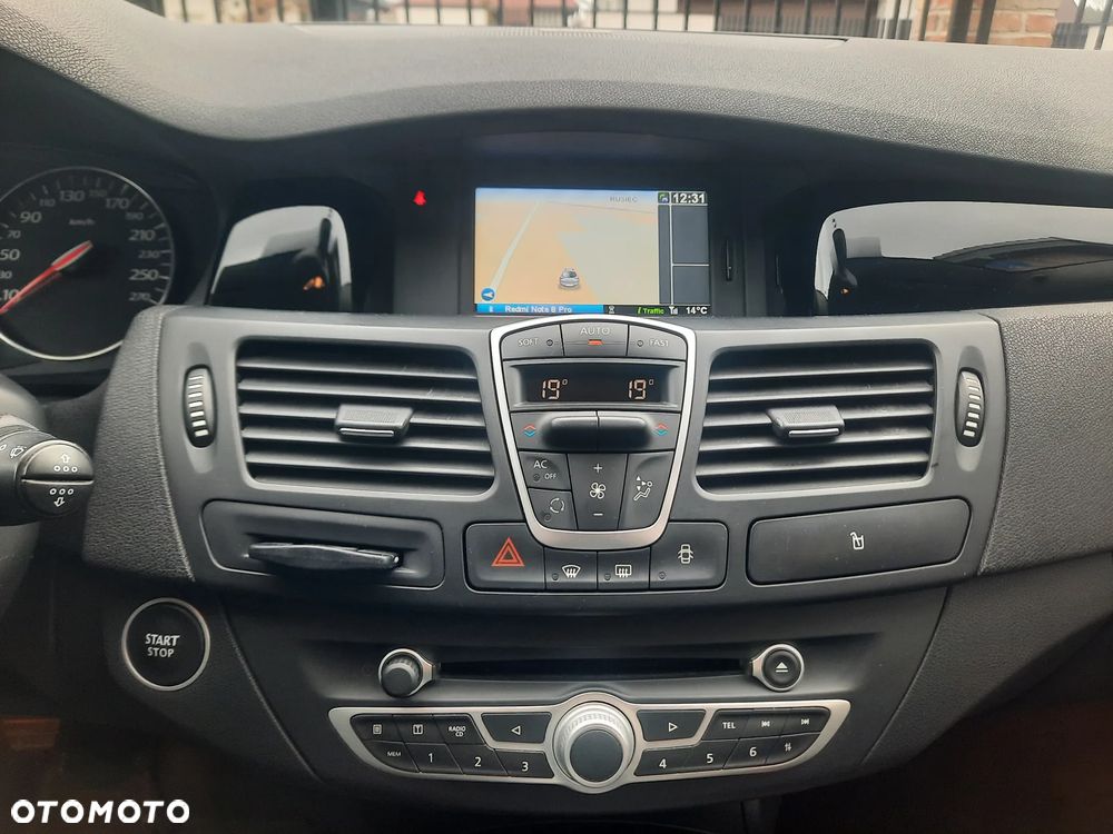 Renault Laguna 2.0 dCi Bose Edition - 13