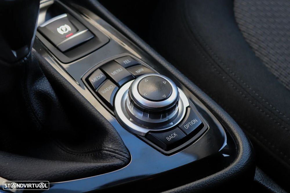 BMW 216 Gran Tourer d 7L - 23