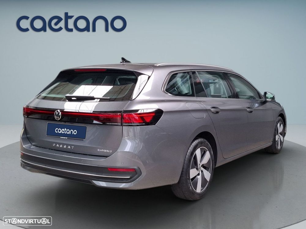 VW Passat Variant 1.5 TSI eHybrid Business DSG - 8