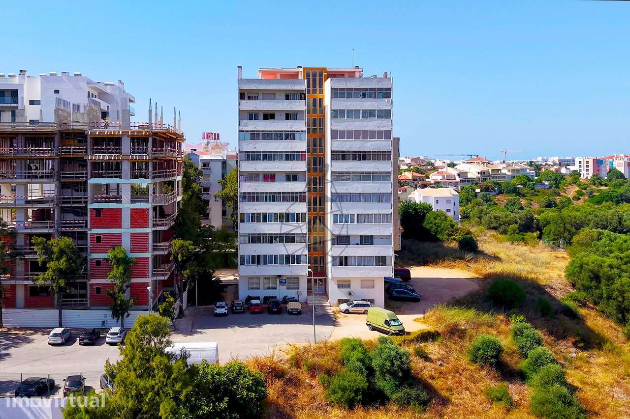 Apartamento T3 com exposição solar nascente /sul em Portimão - Grande imagem: 3/51