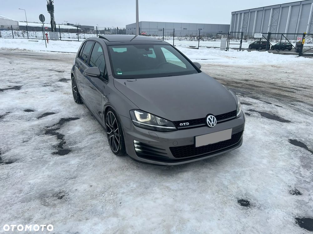 Volkswagen Golf - 3