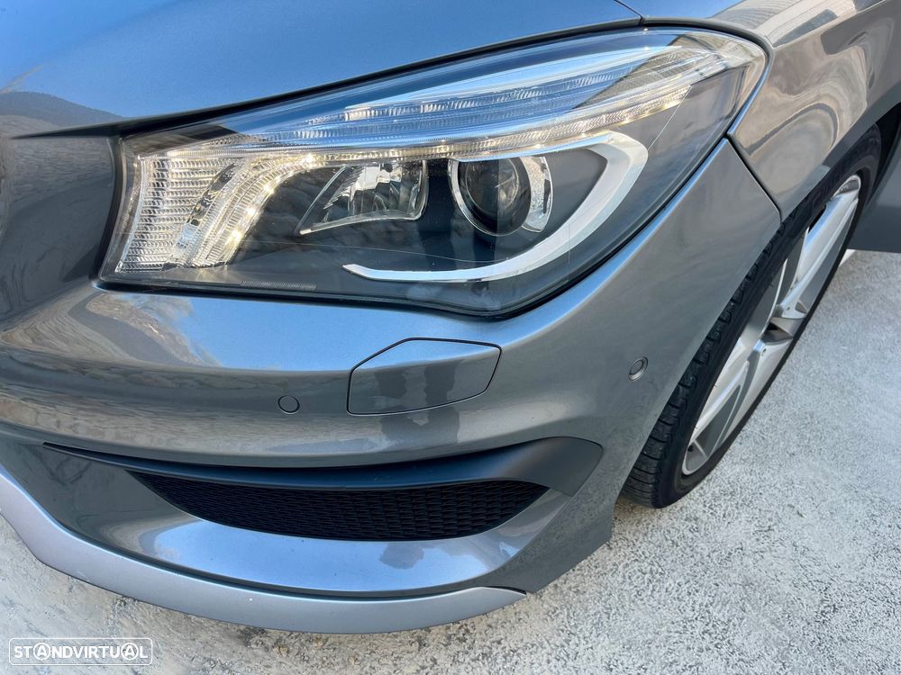 Mercedes-Benz CLA 45 AMG 4Matic 7G-DCT Orange Art Edition - 51