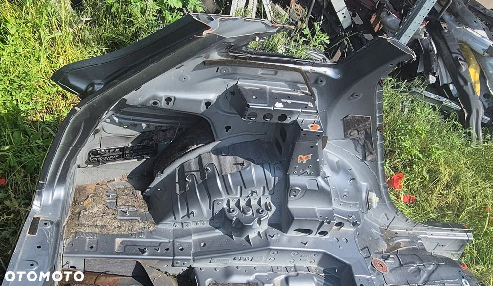 Ćwiartka Tył Lewa Poszycie Błotnik Lewy Mercedes GLC W253 SUV - 3