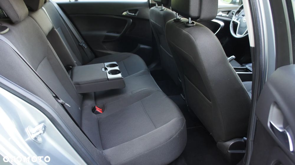 Opel Insignia - 14