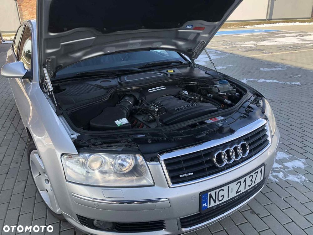 Audi A8 - 6