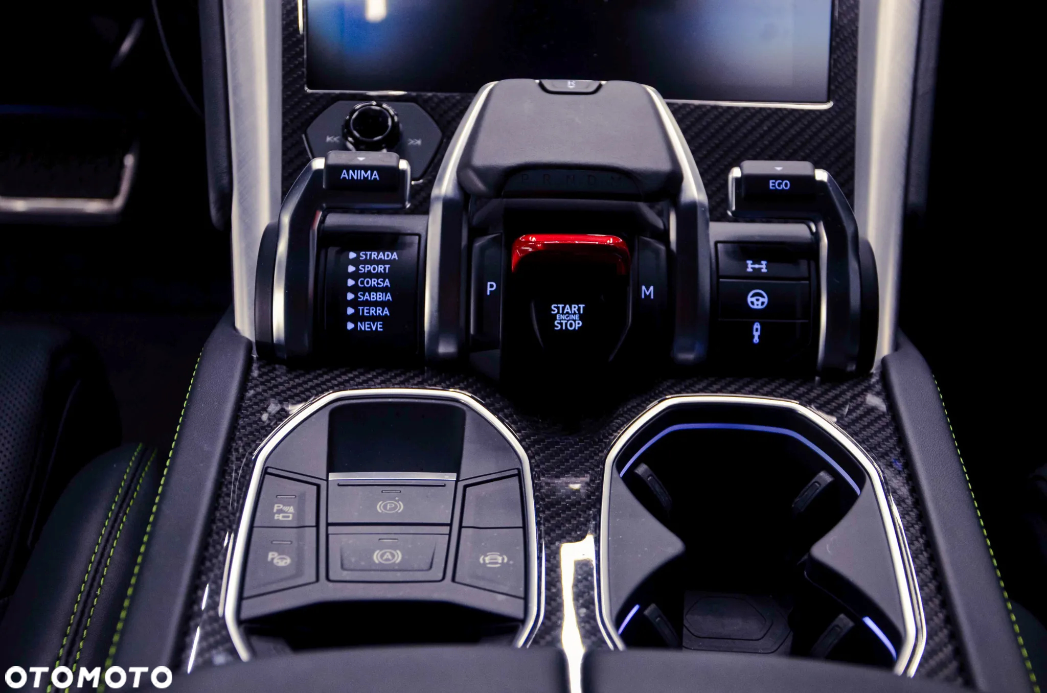 Lamborghini Urus - 30