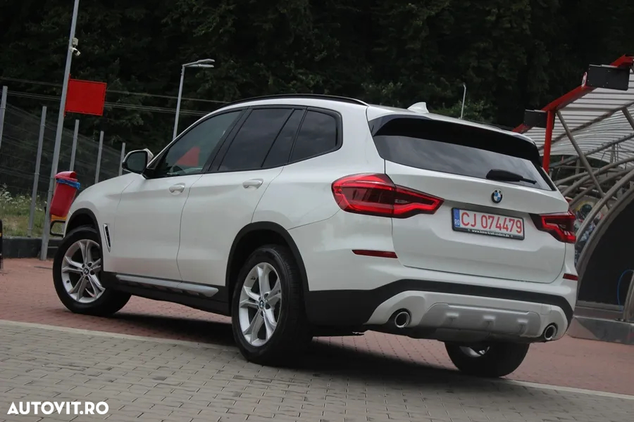 BMW X3 xDrive20d AT Luxury Line - 18