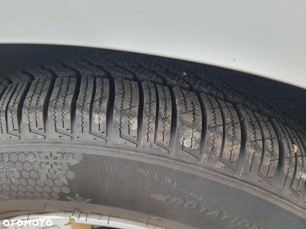 Volkswagen Passat 2.0 TDI SCR DSG Comfortline - 12