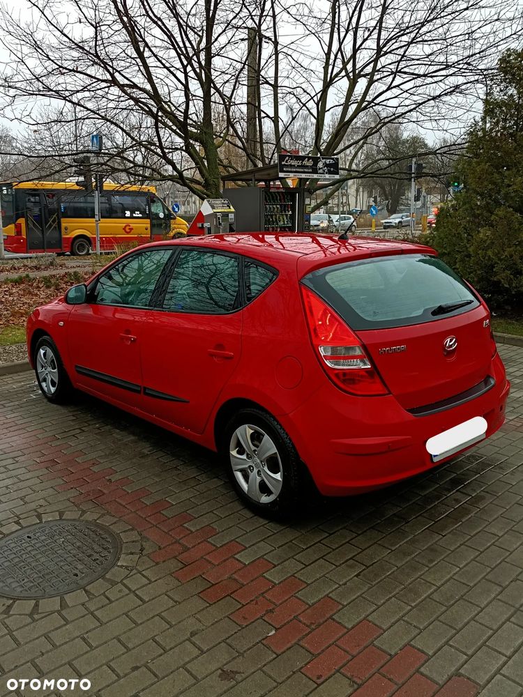 Hyundai i30 1.6 Comfort - 9