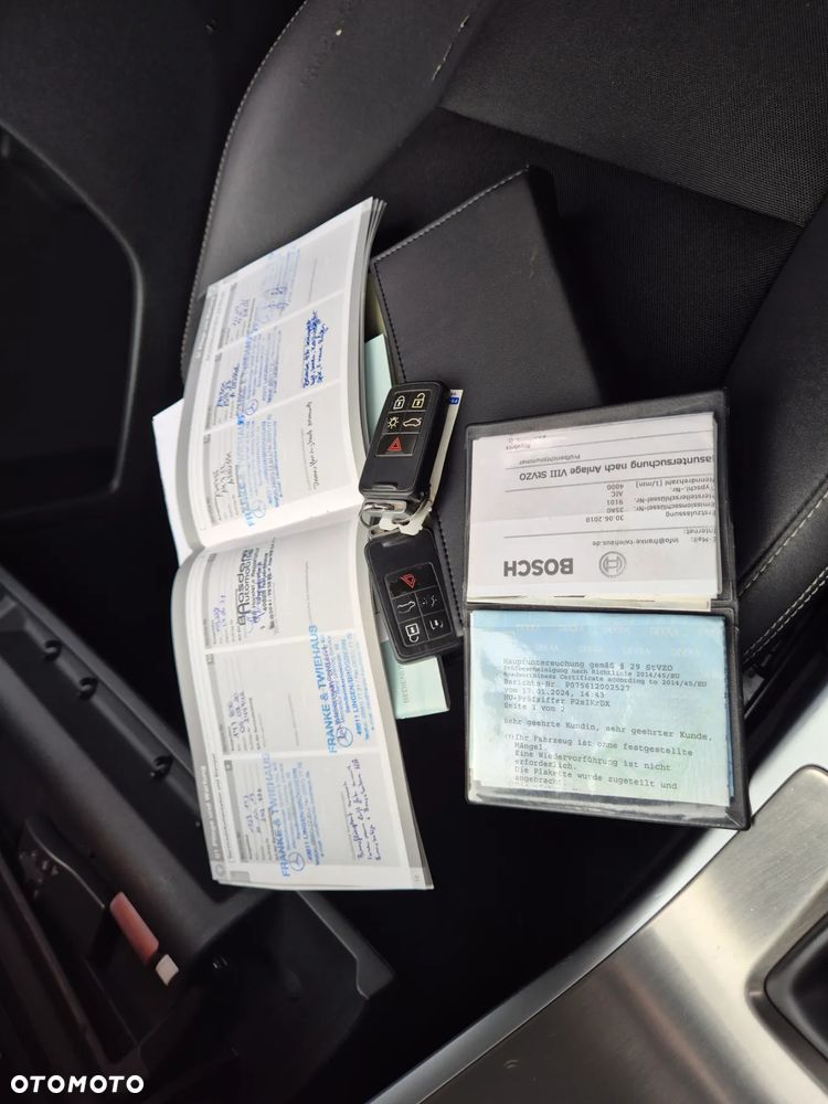 Volvo XC 60 2.4D AWD Momentum - 39