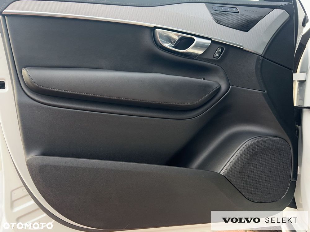 Volvo XC 90 - 13
