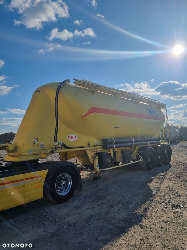 Feldbinder Feldbinder 39m3 / Spitzer - 3