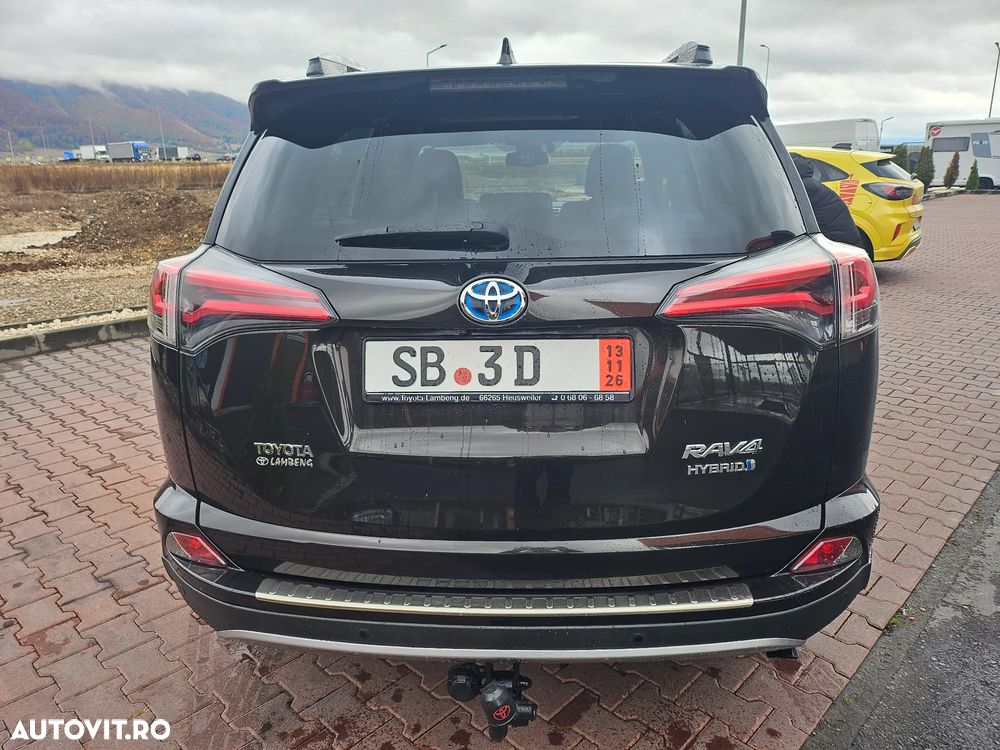 Toyota RAV4 - 12