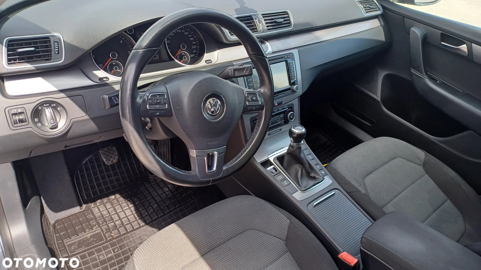 Volkswagen Passat 2.0 TDI DPF Comfortline - 6
