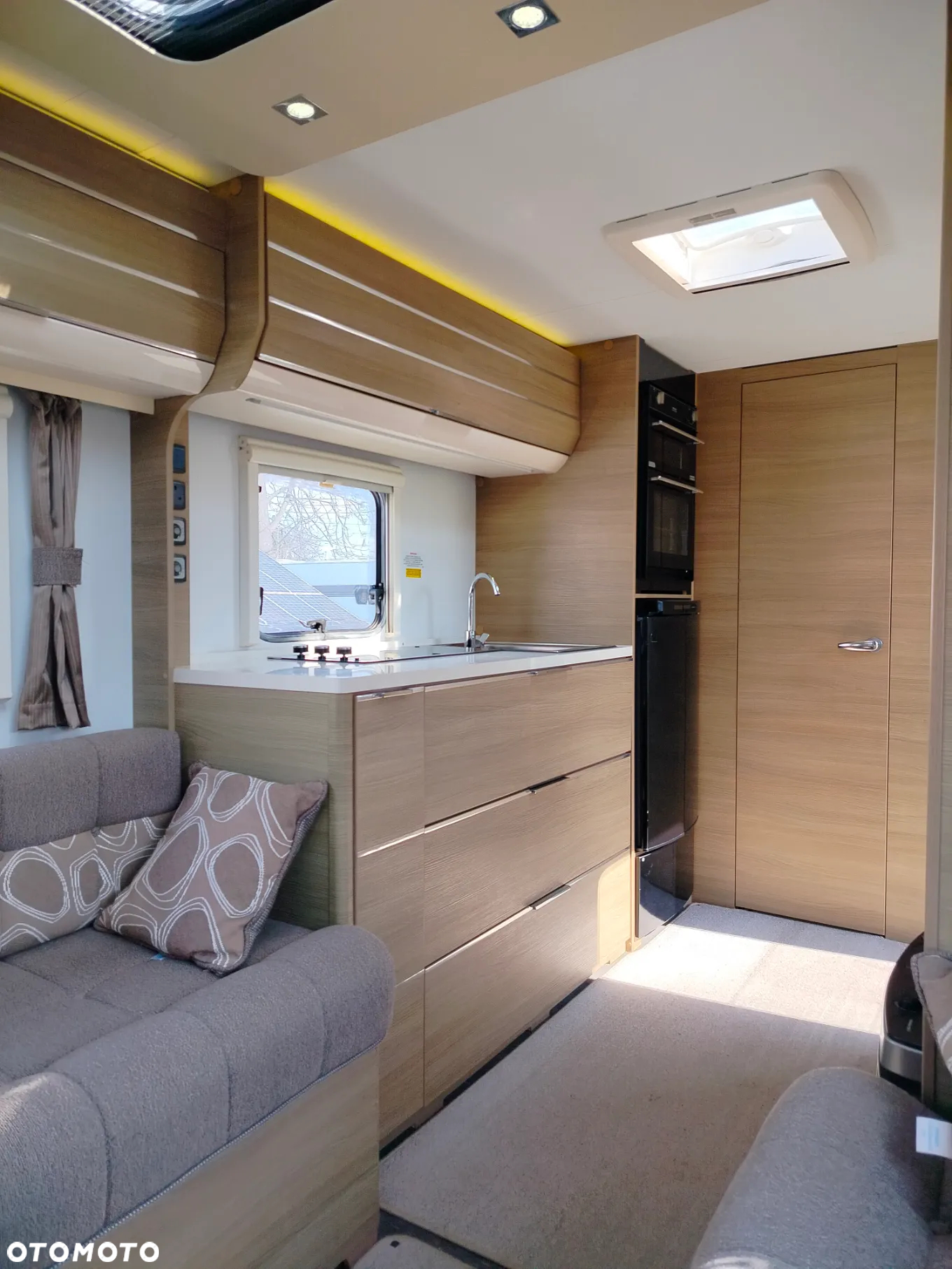 Adria Adora - 4