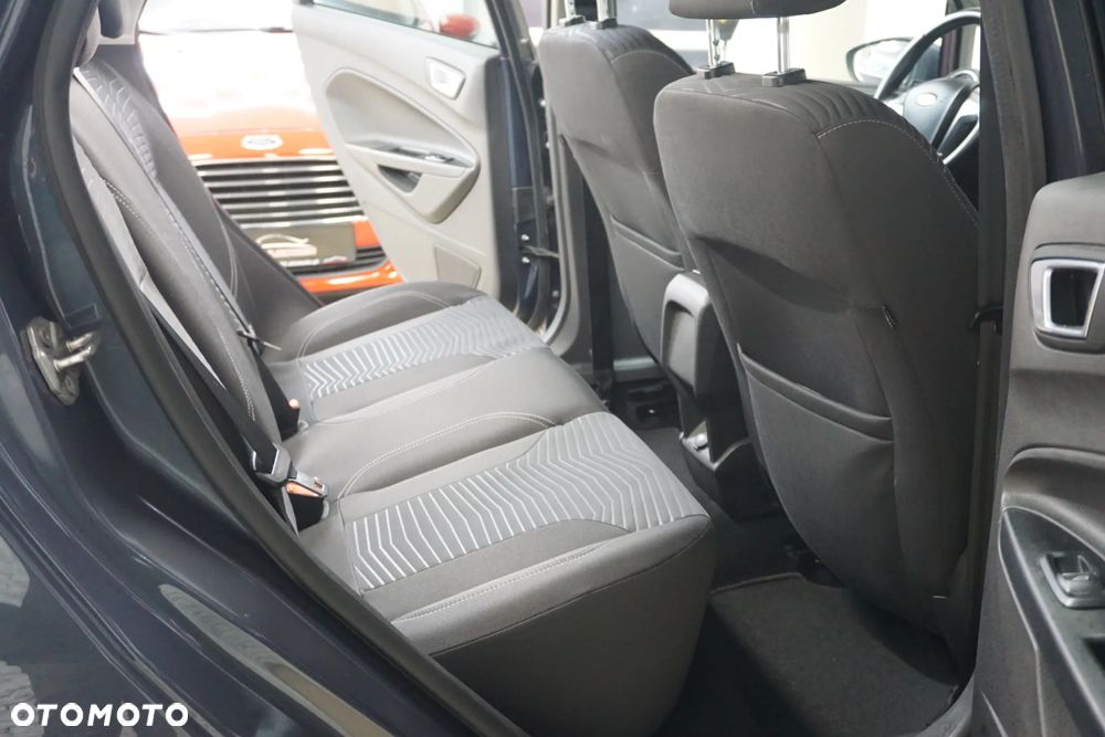 Ford Fiesta 1.4 Trend EU5 - 26