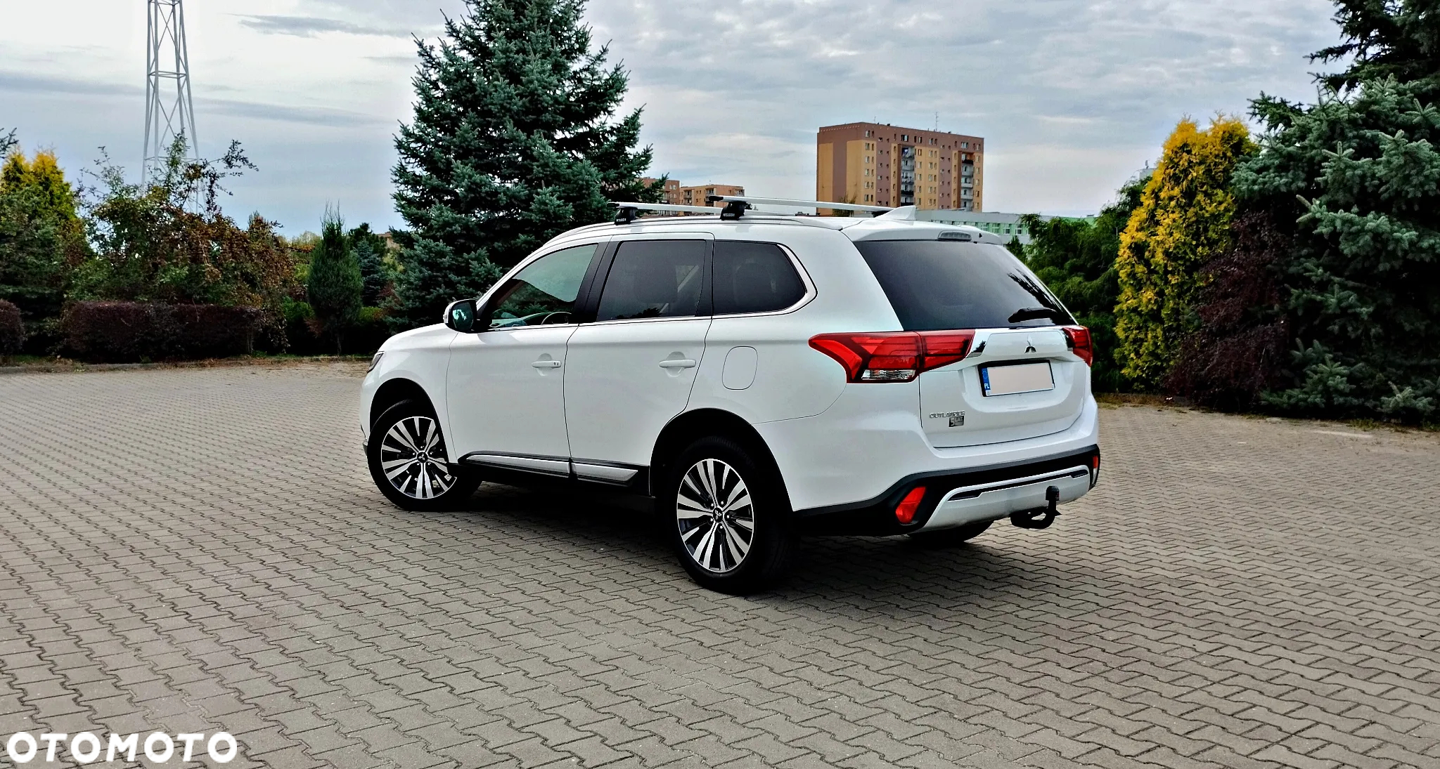Mitsubishi Outlander 2.0 Intense + Navi 4WD CVT - 5