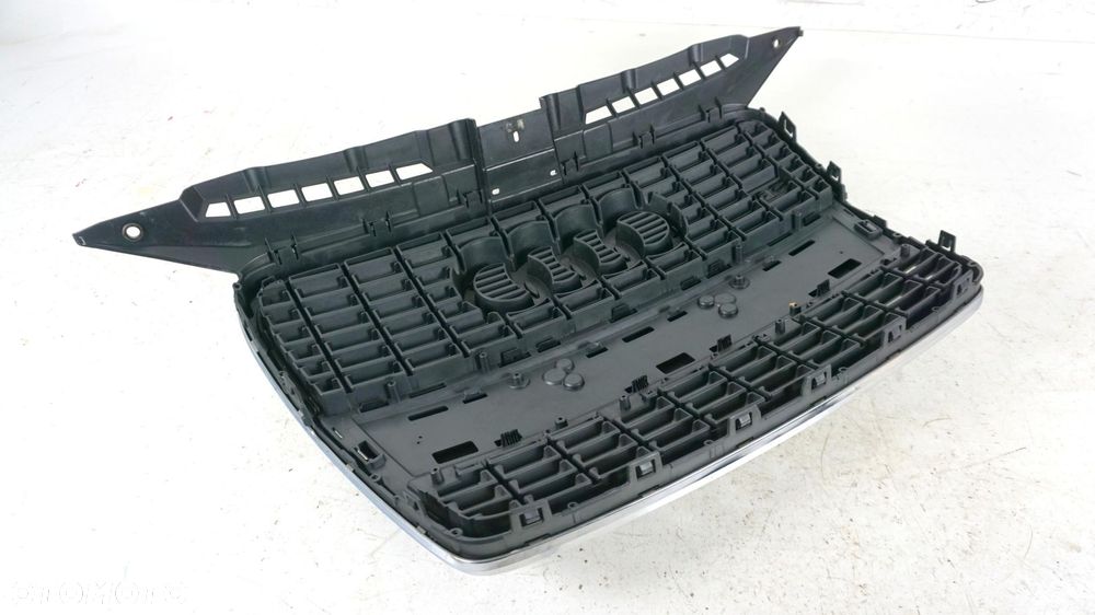 ATRAPA DUŻY GRILL GRIL PRZÓD ZNACZEK AUDI A3 8P 05-08 2005-2008 8P4853651A - 8