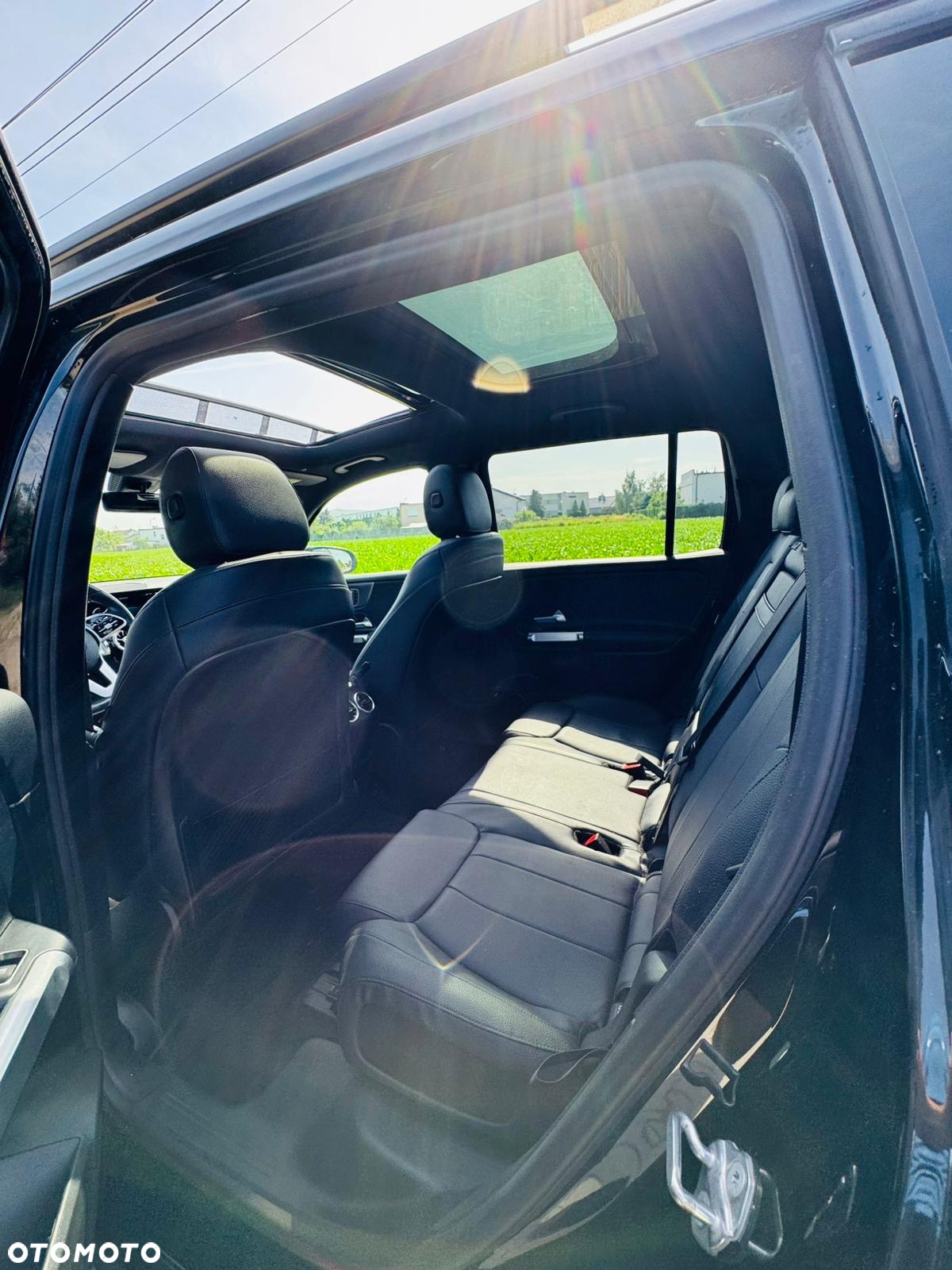 Mercedes-Benz GLB 250 4Matic 8G-DCT - 19