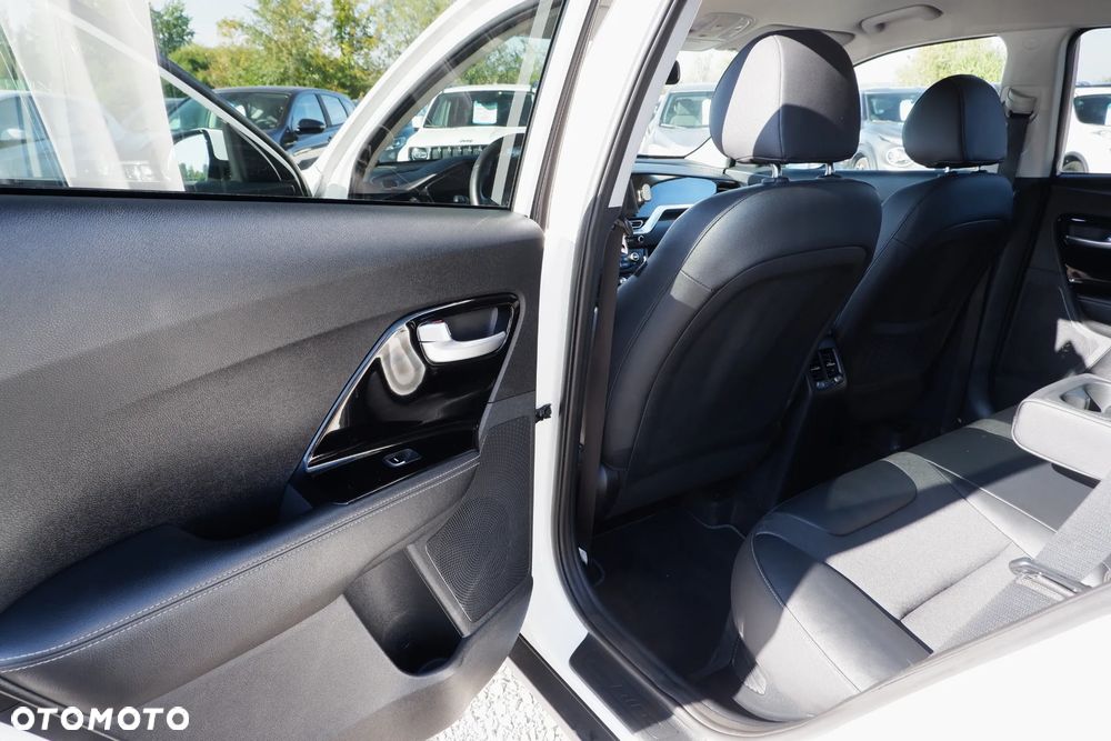Kia Niro 1.6 GDI Hybrid L Business Line - 26