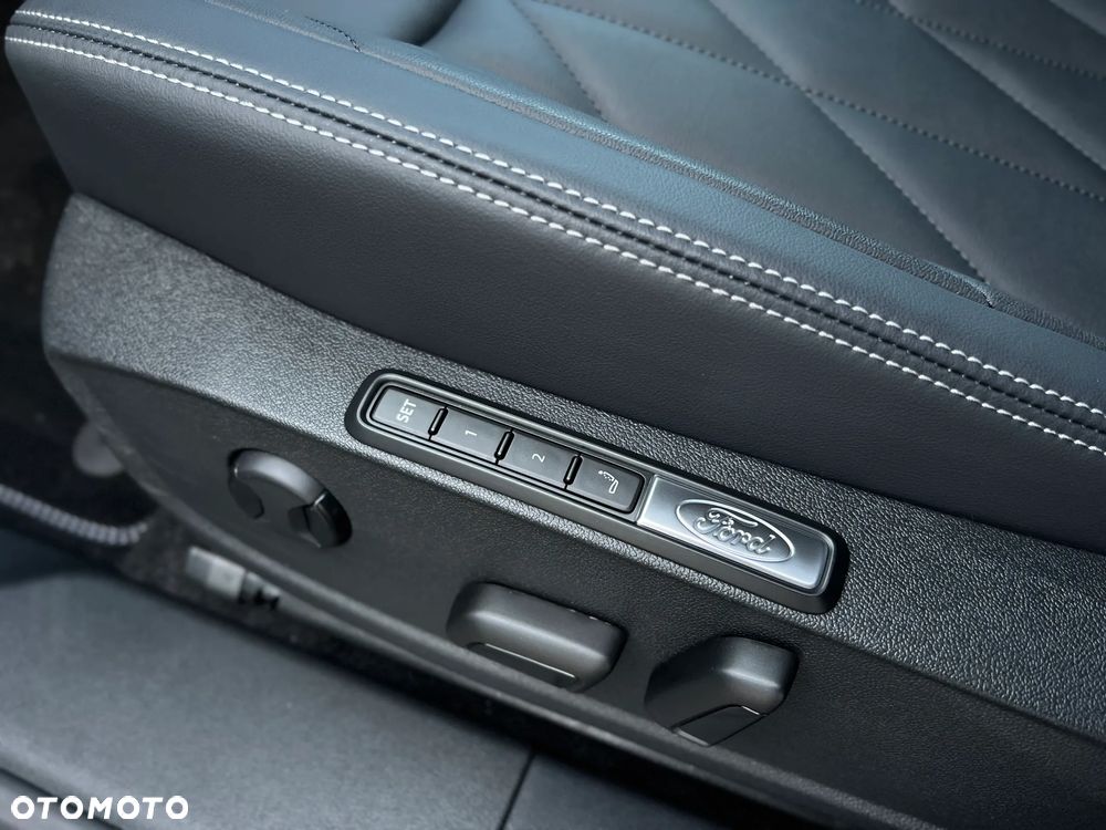 Ford Explorer 78kWh Premium AWD - 11