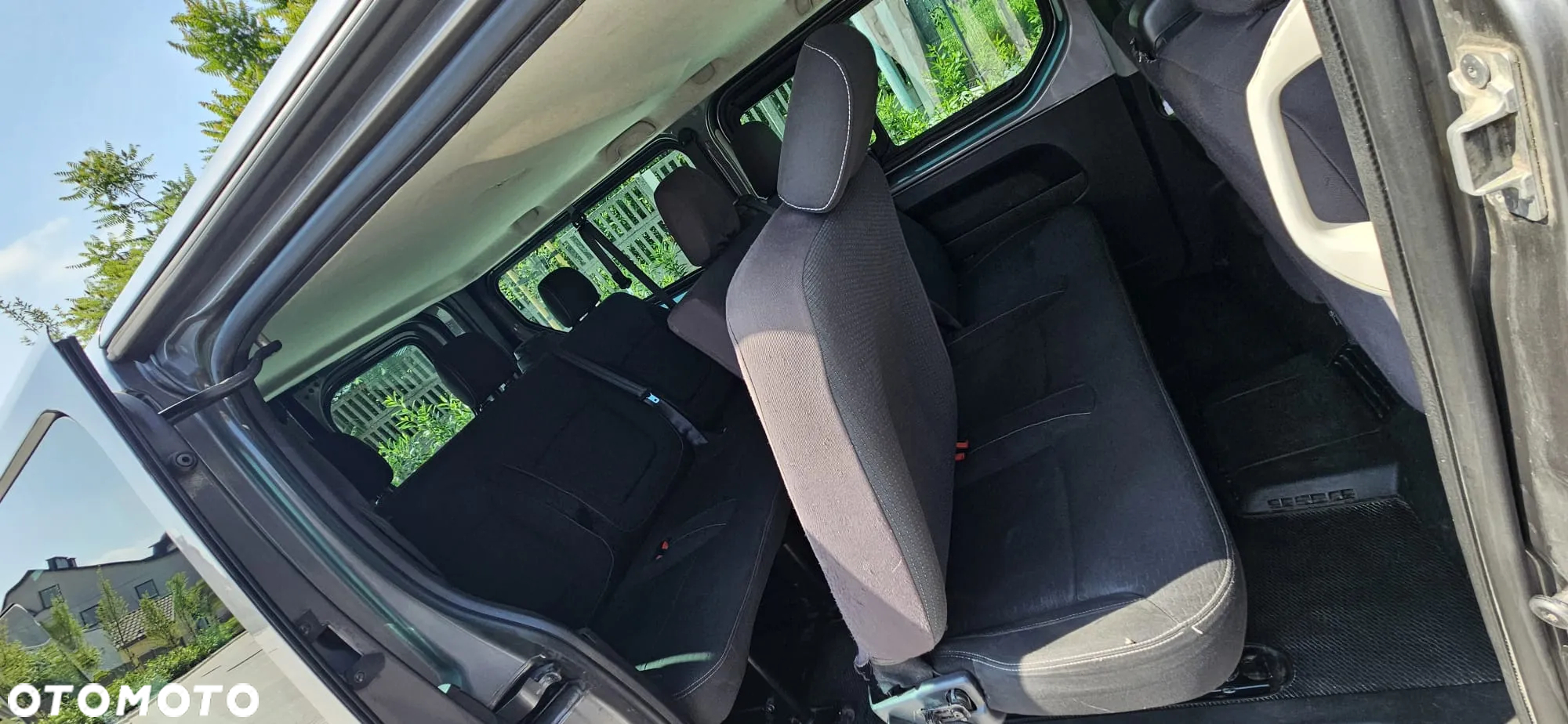 Opel Vivaro - 10